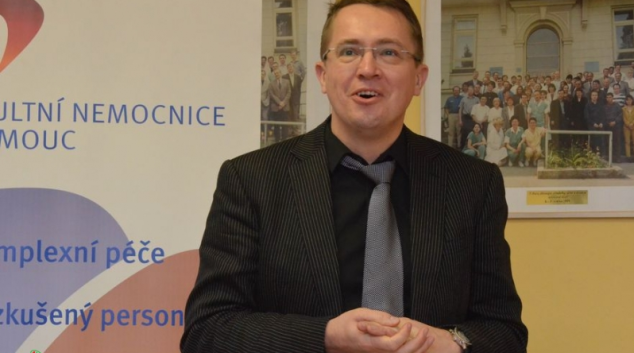 Ve FN Olomouc byla při léčbě nádoru hrtanu použita nová metoda léčby s využitím laseru