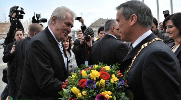 Hejtman Jiří Rozbořil přivítal prezidenta republiky Miloše Zemana s manželkou