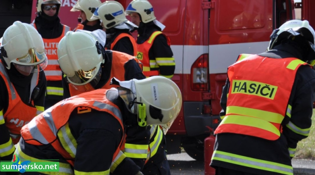 Silný vítr zaměstnává hasiče v Olomouckém kraji 