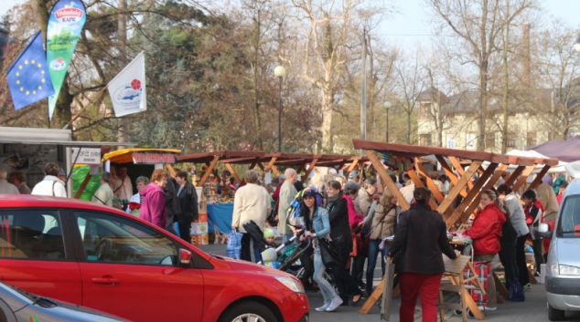 ROZHOVOR:Lucie Hošková:“Farmářské trhy v Šumperku zahájilo 44 prodejců“