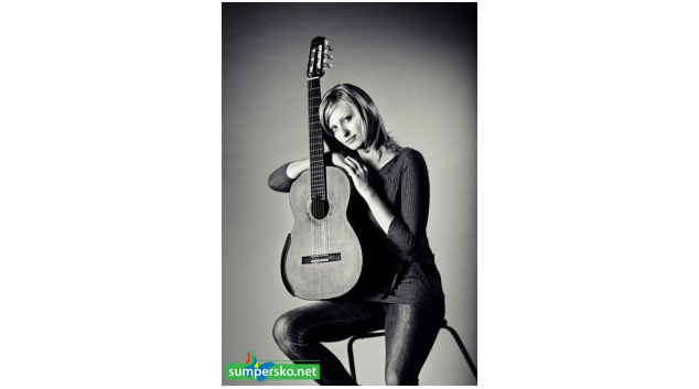 Kytaristka Irena Babáčková koncertuje v kostele sv.Barbory