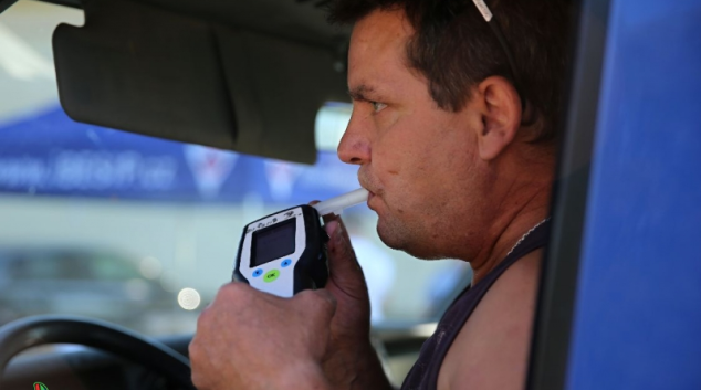 AKTUALIZOVÁNO! Nevhodný dárek k synovým osmnáctinám se matce prodraží