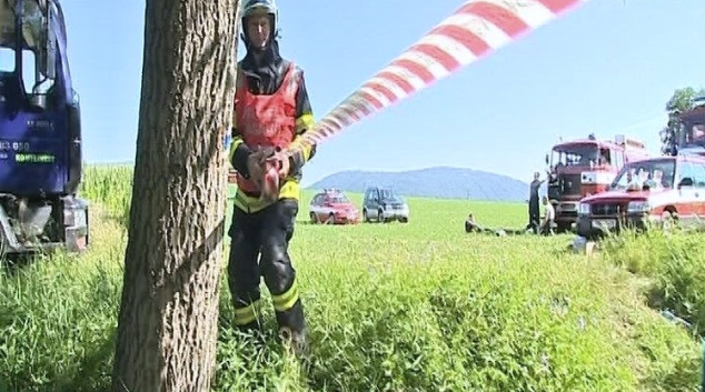 Druhý den zasahují hasiči v domě, kde bylo nalezeno ohořelé tělo