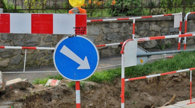 Dopravní situaci v Šumperku zkomplikuje výměna kanalizace