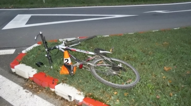 Řidička v Jeseníku přehlédla cyklistu