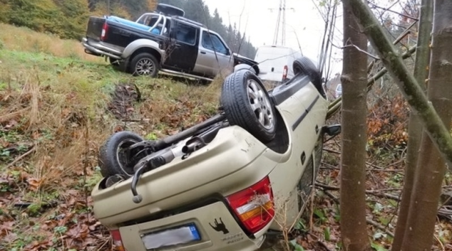 Na Jesenicku během minuty se staly dvě nehody na jednom místě