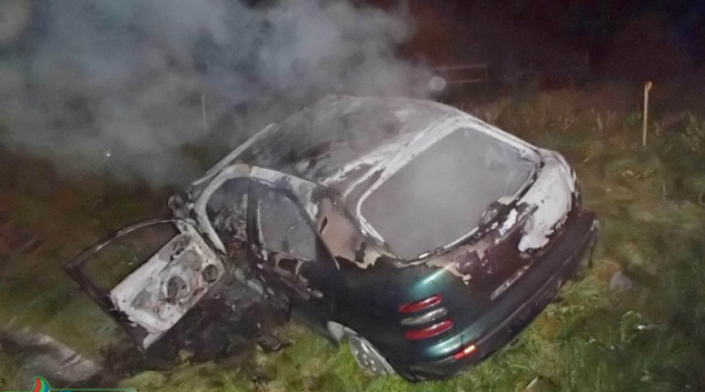 Na Zábřežsku začalo po nehodě hořet auto