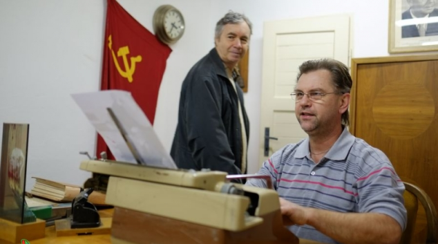 Stovky lidí si prohlédly unikátní podzemní kryt