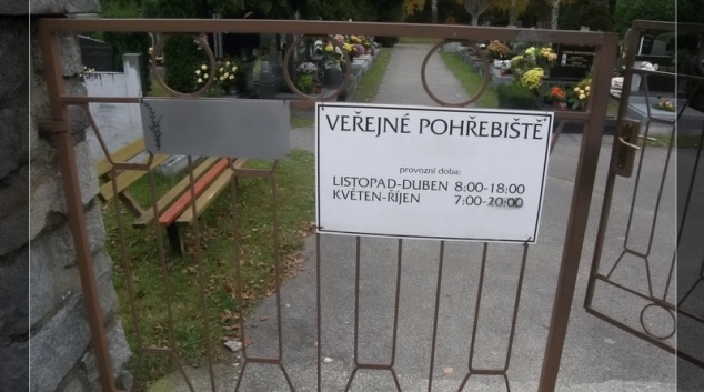 Zábřežský hřbitov přišel o bránu