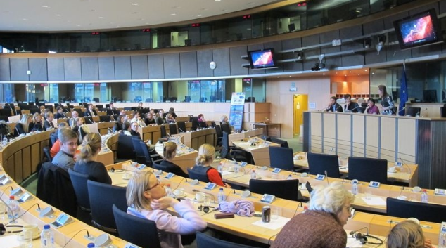 Academia Film Olomouc představil v Bruselu Částicovou horečku