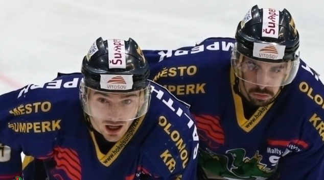 HOKEJ:Piráti Chomutov vs Salith Šumperk 5:0