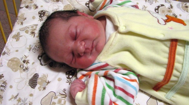 Eliška je prvním miminkem 2015 v šumperské porodnici