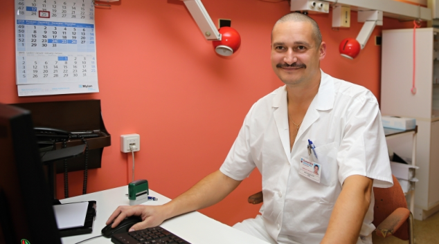 Primář Martin Kaňa představuje novinky na oddělení urologie