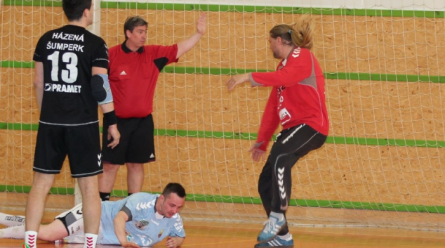 HÁZENÁ: TJ Šumperk vs TJ Cement Hranice “B“ 25:23