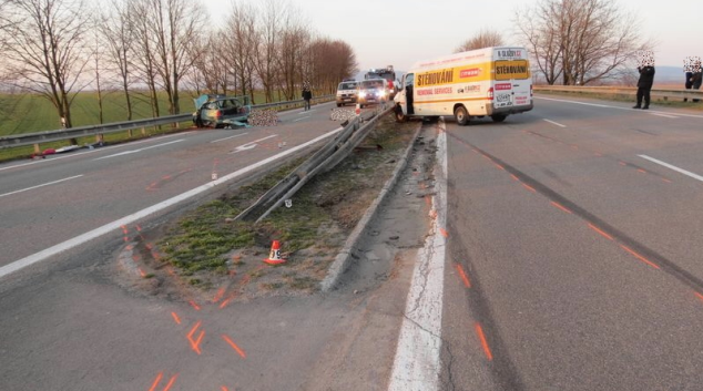 AKTUALIZOVÁNO.Při tragické dopravní nehodě na Mohelnicku zemřeli dva lidé