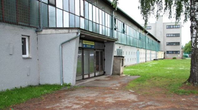 Zimní stadion v Šumperku stále jen smutně pošilhává po rekonstrukci