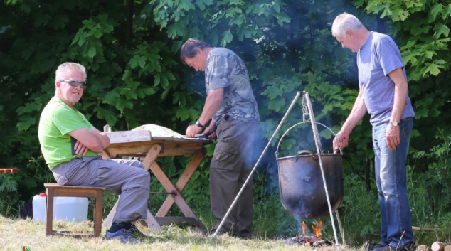 Myslivci uspořádali Mistrovství Osikova ve vaření guláše