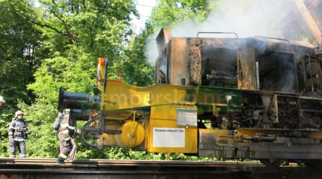 Na trati mezi Stření a Olomoucí hořela drezína