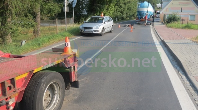 Nepřiměřená rychlost se vymstila řidiči náklaďáku