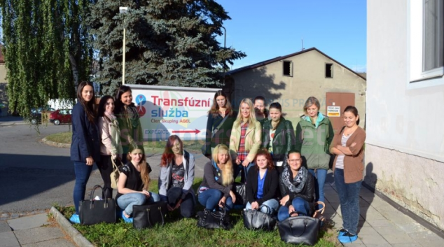 Patnáct šumperských studentů rozšířilo počty dárců krve