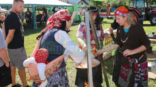 FOTO: Rapipáckou gulášovou soutěž vyhrála „La Paloma“