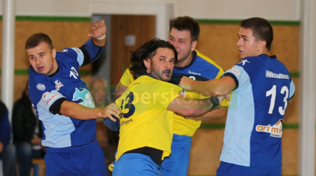 HÁZENÁ: TJ Šumperk vs MHK Karviná 22:32