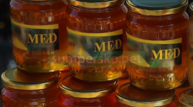 Potravinářská inspekce zveřejnila další šarže medu s antibiotiky