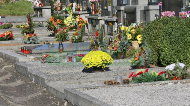 Šumperský „hřbitovní“ zloděj znovu okradl pozůstalé