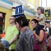 Šumperk - když cestující čekající na vlak překvapí koncert    foto: M. Šuláková