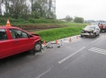 Zraněním řidičky skončila čelní srážka vozidel na Jesenicku