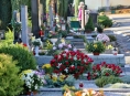 „Zloději se nevyhýbají ani hřbitovům,“ zdůraňuje policejní inspektorka Jiřina Vybíhalová