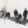 Odklízení sněhu dřevěným sněhovým pluhem, 30. léta 20. století  zdroj foto: Muzeum silnic Vikýřovice
