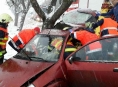 Hasiči během dvou hodin zasahovali u jedenácti dopravních nehod