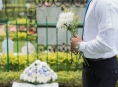Každá druhá pohřební služba porušuje právní předpisy