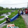  Na likvidaci ekologické havárie na Jesenicku se podílí také hasiči    zdroj foto: HZS Olk