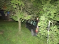 Řidička v Loučné nad Desnou narazila do stromu