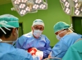 „Za den teď musíme zvládnout i dvanáct operací,“ říká v rozhovoru primář šumperské ortopedie Zdeněk Štěpán