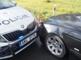 Opilý řidič na Mohelnicku naboural do policejního vozidla