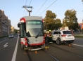 Podnapilá řidička přehlédla tramvaj
