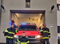 FOTO: Dobrovolní hasiči v Dubicku převzali nové vozidlo
