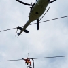 Hasiči-lezci trénují záchranu z lanovky   zdroj foto: HZS OLK