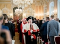 Kardinál Christoph Schönborn obdržel na UP čestný doktorát
