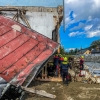 Hasiči stabilizují poškozené budovy na Jesenicku   zdroj foto: HZS OLK