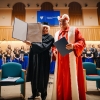 Titul doctor honoris causa Jiřímu Pavlicovi   zdroj foto: upol - V. Duda