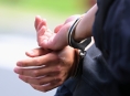Agresor napadl bezdůvodně několik lidí