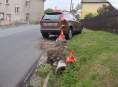 Chvíle nepozornosti za volantem řidičku přišla na sto tisíc