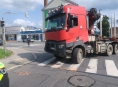 Řidič náklaďáku přehlédl v Šumperku chodce