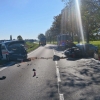 Bourala převozová sanitka s osobním autem