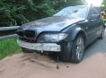Auto se přetočilo přes střechu