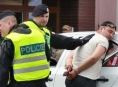 V Šumperku byl při zákroku proti zdrogovanému řidiči lehce zraněn policista